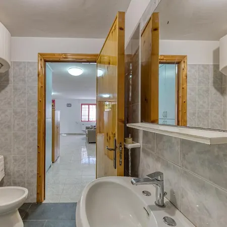 Pilella Apartment Alliste